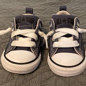 Size 5 Converse All Stars Navy - EUC - Worn Once